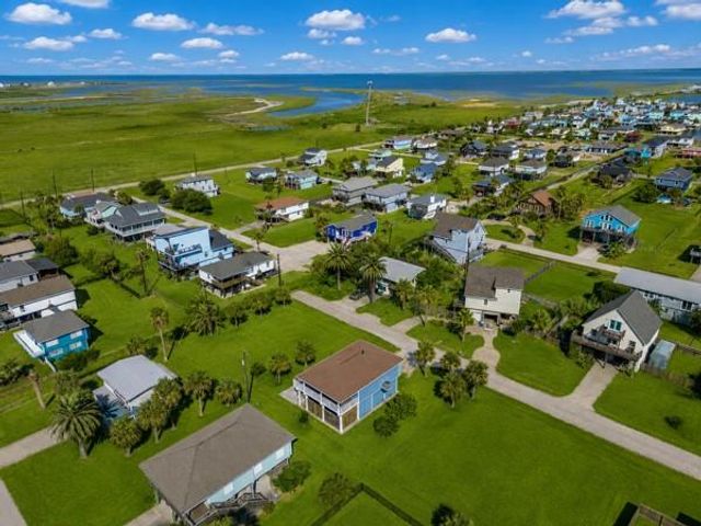 16631 Mansvelt Road, Jamaica Beach, TX 77554