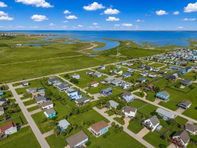 16631 Mansvelt Road, Jamaica Beach, TX 77554