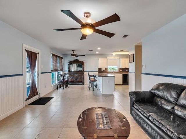 16631 Mansvelt Road, Jamaica Beach, TX 77554