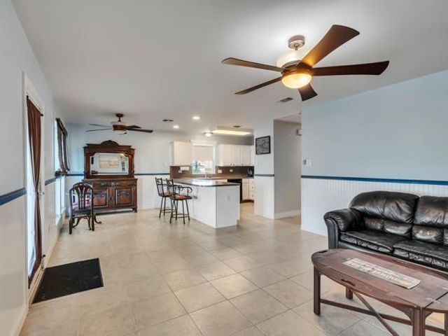16631 Mansvelt Road, Jamaica Beach, TX 77554