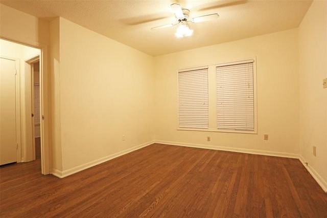 1135 W Clay Street, Houston, TX 77019