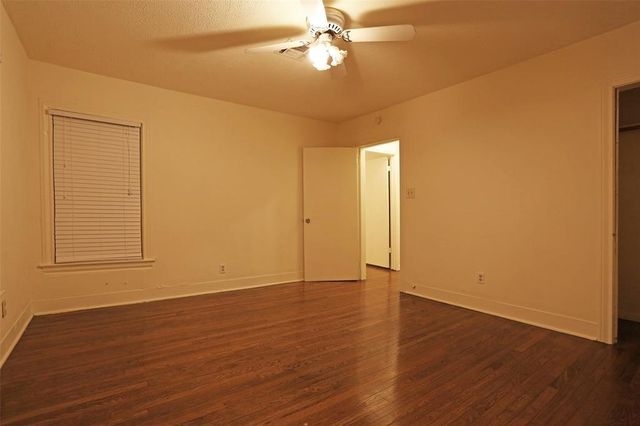 1135 W Clay Street, Houston, TX 77019