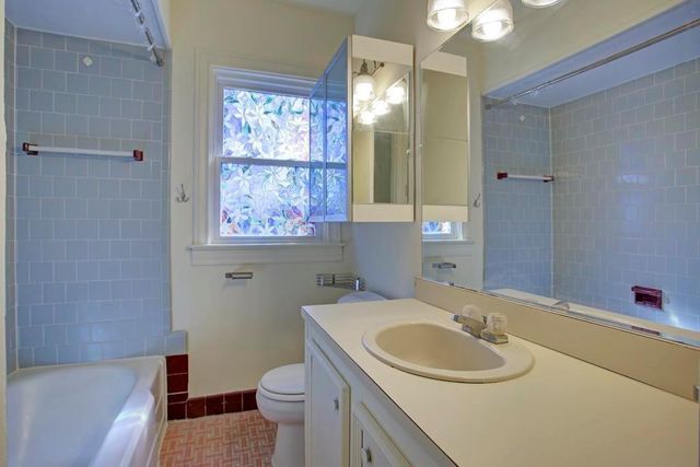 1135 W Clay Street, Houston, TX 77019