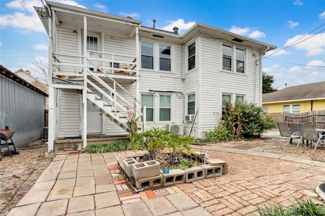 1135 W Clay Street, Houston, TX 77019