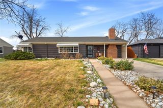 923 Geneva Street, Aurora, CO 80010