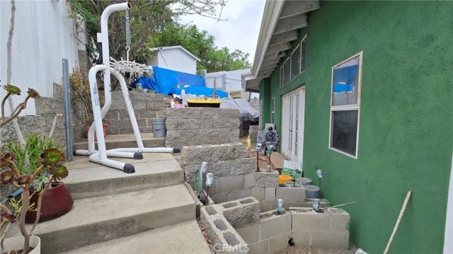 787 Terrace 49, Los Angeles, CA 90042