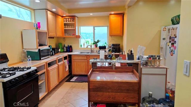 787 Terrace 49, Los Angeles, CA 90042