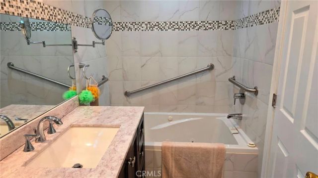 787 Terrace 49, Los Angeles, CA 90042