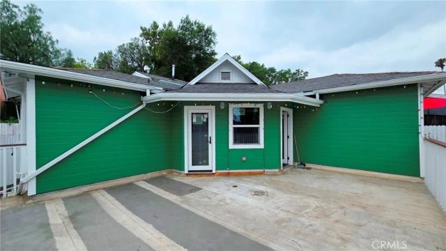 787 Terrace 49, Los Angeles, CA 90042