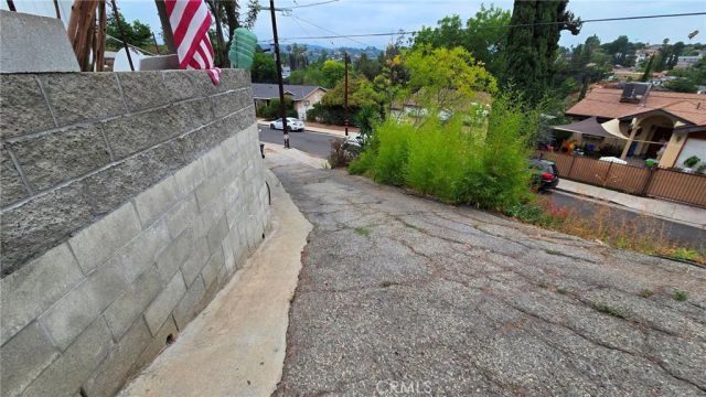 787 Terrace 49, Los Angeles, CA 90042