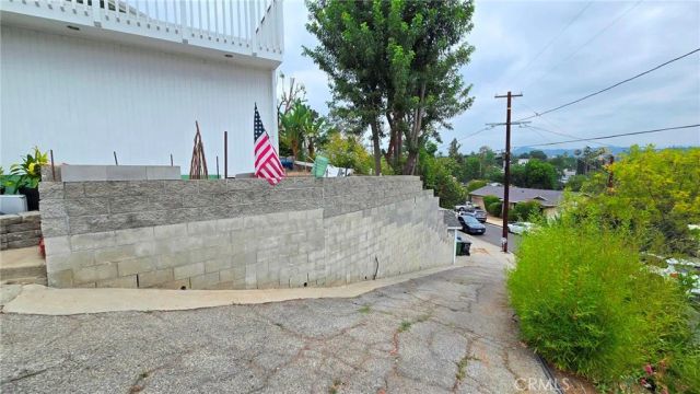 787 Terrace 49, Los Angeles, CA 90042