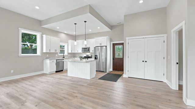 13313 Illinois Street, Grabill, IN 46741