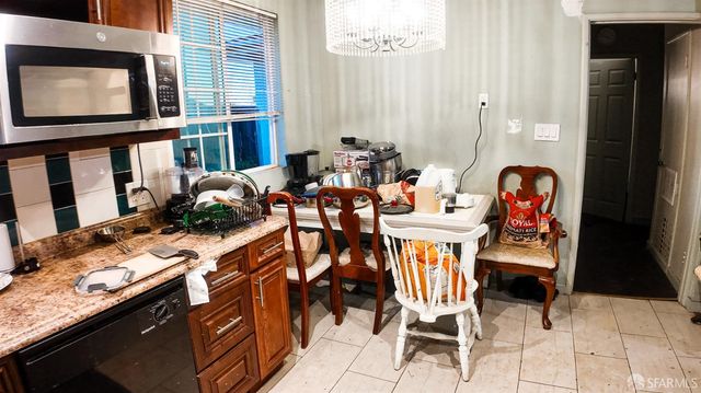 2719 Xavier St, East Palo Alto, CA 94303