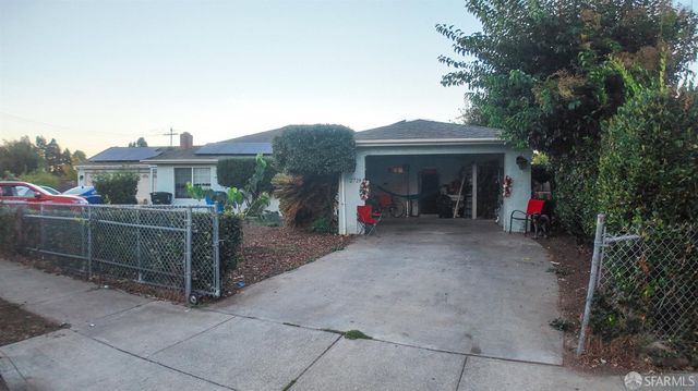 2719 Xavier St, East Palo Alto, CA 94303