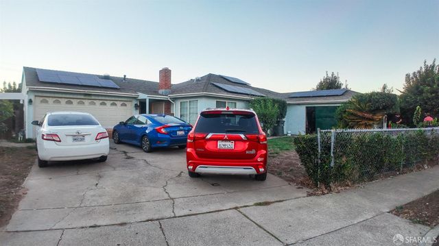 2719 Xavier St, East Palo Alto, CA 94303