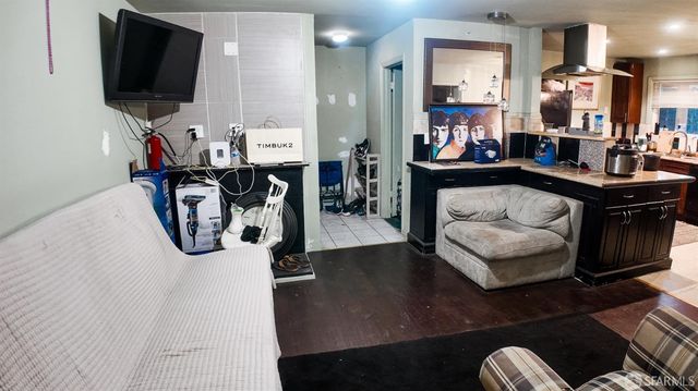 2719 Xavier St, East Palo Alto, CA 94303