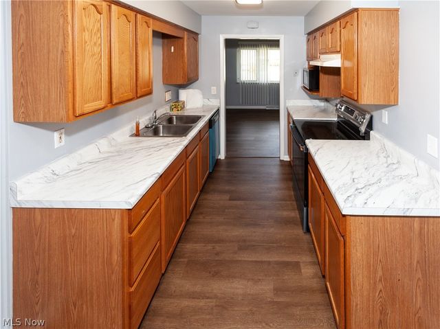 25415 Clubside Drive 9-7, North Olmsted, OH 44070