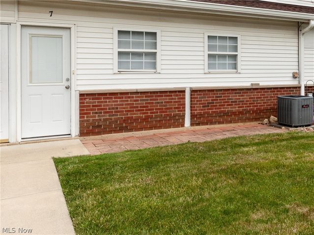 25415 Clubside Drive 9-7, North Olmsted, OH 44070