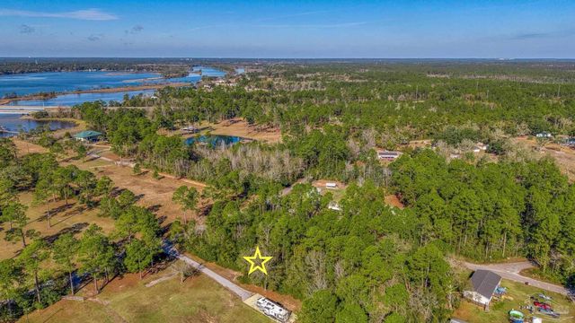 02 Petersen Pt Rd, Milton, FL 32583