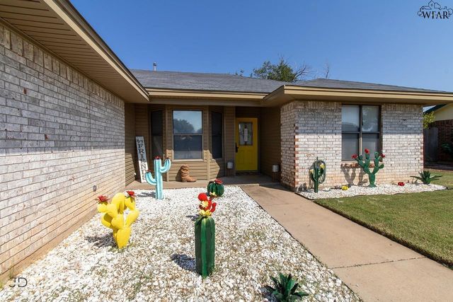108 CEDAR ELM STREET, Holliday, TX 76366
