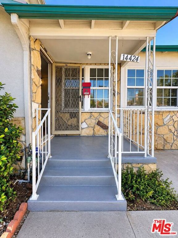 14424 Lorne Street, Panorama City, CA 91402 — photo 3