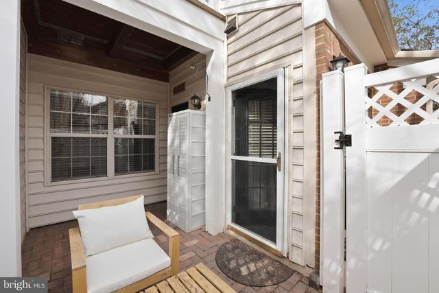 4654 LAMBERT DR, Alexandria, VA 22311