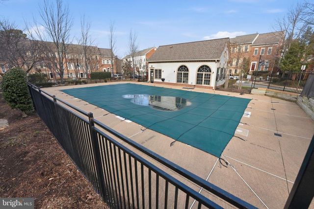 4654 LAMBERT DR, Alexandria, VA 22311