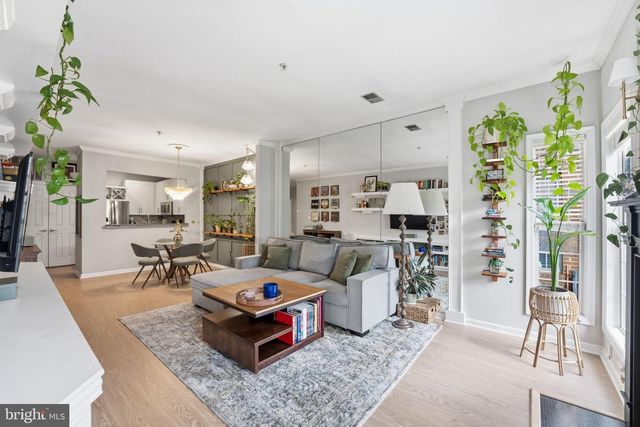 4654 LAMBERT DR, Alexandria, VA 22311