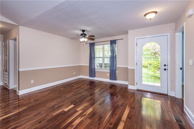 1218 Roundtop Road, Ellijay, GA 30540