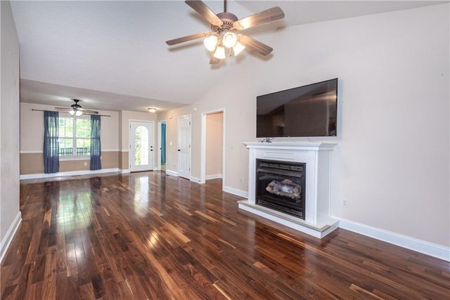 1218 Roundtop Road, Ellijay, GA 30540
