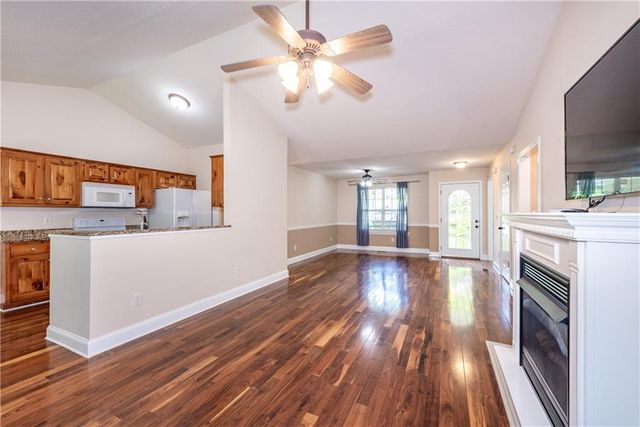 1218 Roundtop Road, Ellijay, GA 30540