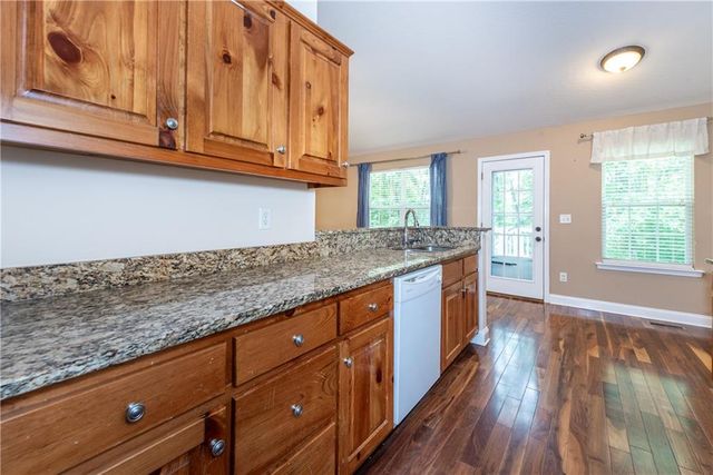 1218 Roundtop Road, Ellijay, GA 30540