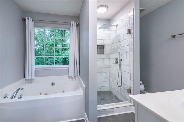 1218 Roundtop Road, Ellijay, GA 30540