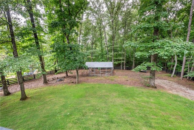 1218 Roundtop Road, Ellijay, GA 30540