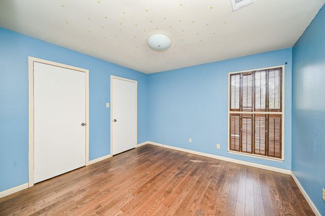 17306 Beaver Springs Drive, Houston, TX 77090