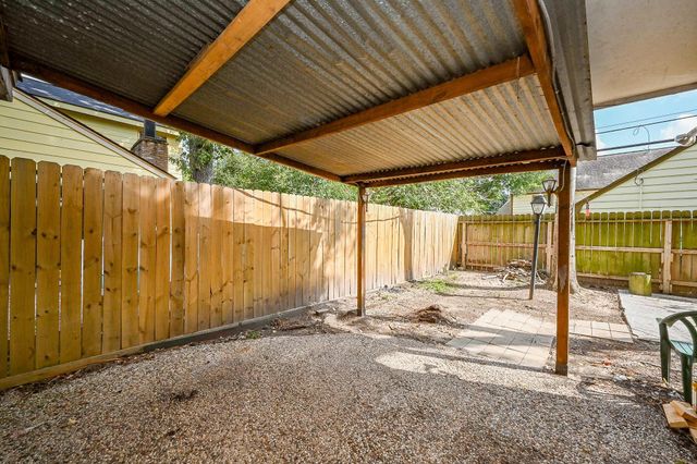 17306 Beaver Springs Drive, Houston, TX 77090