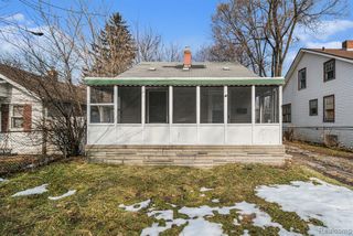 40 W Strathmore Avenue, Pontiac, MI 48340