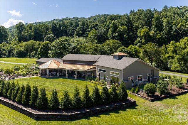 660 Pleasant Grove Road, Hendersonville, NC 28739