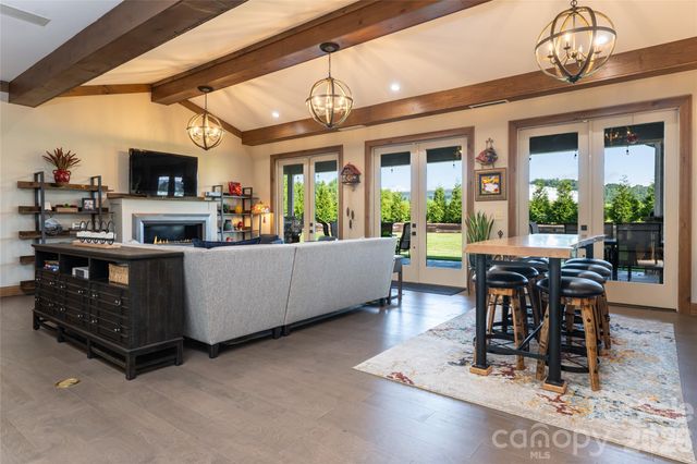 660 Pleasant Grove Road, Hendersonville, NC 28739