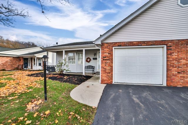 17 The Common 17, Lockport City, NY 14094