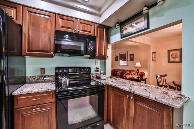 17 The Common 17, Lockport City, NY 14094