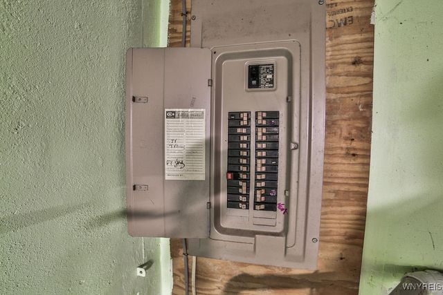 17 The Common 17, Lockport City, NY 14094