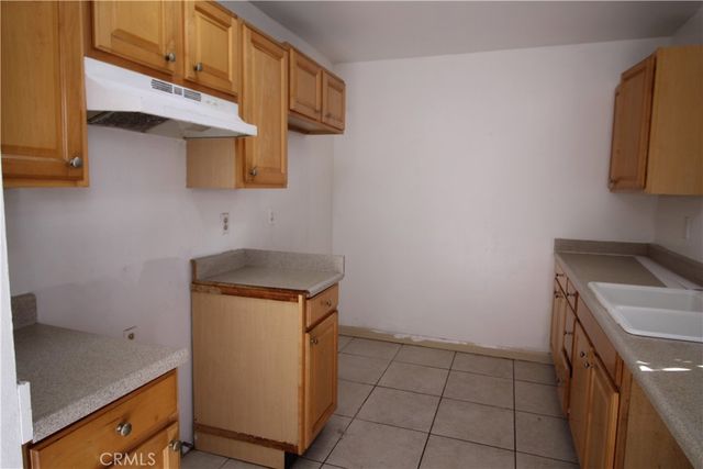 7017 Myrrh Street, Paramount, CA 90723