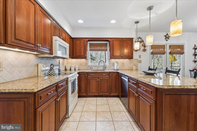 108 GLOUCESTER RD, Queenstown, MD 21658