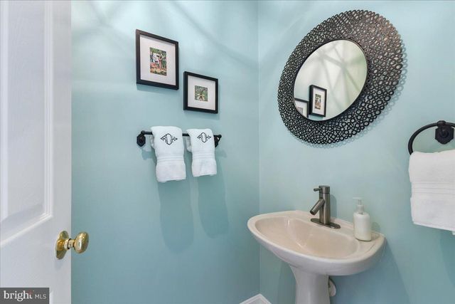 108 GLOUCESTER RD, Queenstown, MD 21658