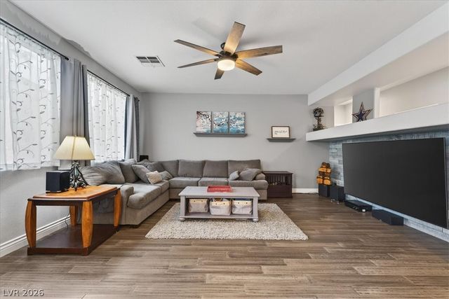 394 Glocker Court, Henderson, NV 89012