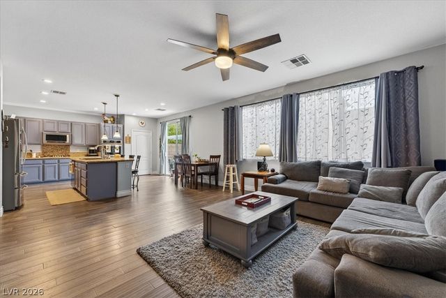 394 Glocker Court, Henderson, NV 89012