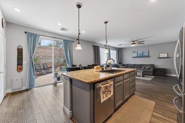 394 Glocker Court, Henderson, NV 89012