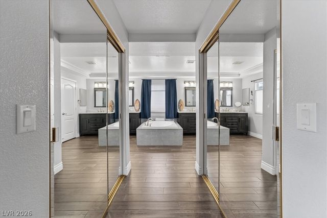 394 Glocker Court, Henderson, NV 89012