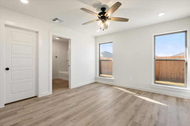 1311 N Chicago Avenue, Lubbock, TX 79416